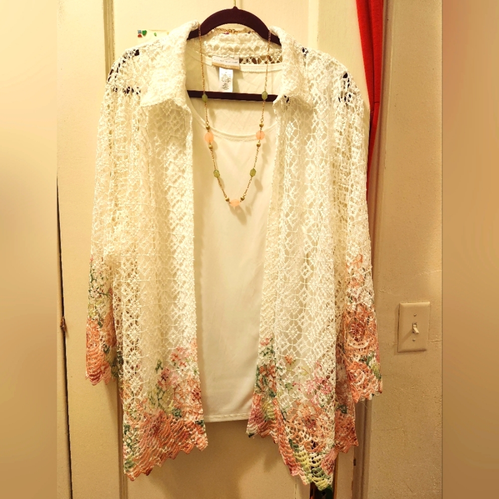 ALFRED DUNNER - 3 Piece Crochet  Set. Jacket, tank top with gem stone necklace.